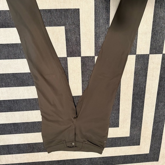 Lululemon ABC Pant Warpstreme (Skinny Fit) 31x34 Army Green - Picture 1 of 1